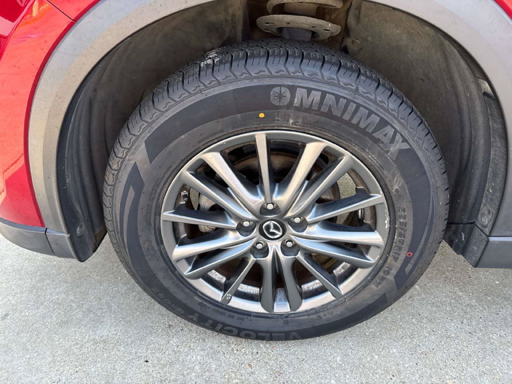 Used 2017 MAZDA CX-5 Touring w/ Preferred Equipment Package FWD image 5
