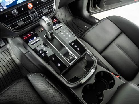 New 2026 Porsche Macan S AWD/4WD image 18