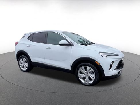 Used 2025 Buick Encore GX Preferred image 2