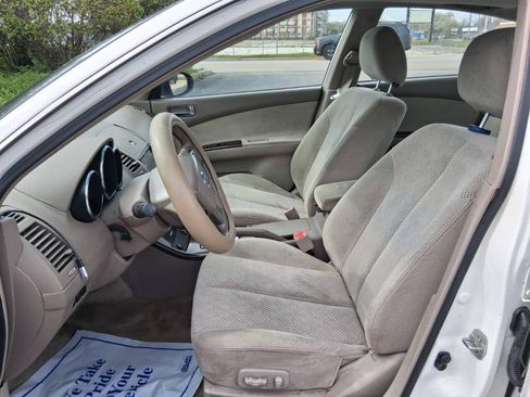 Used 2005 Nissan Altima 3.5 SE w/ (M01) Sport Pkg FWD image 10