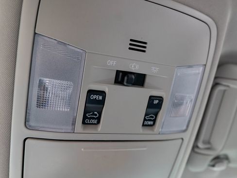 Used 2017 Toyota RAV4 XLE image 32