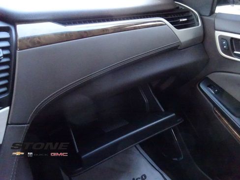 Used 2015 GMC Yukon Denali w/ Open Road Package AWD/4WD image 31