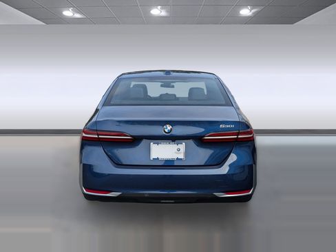 Certified 2025 BMW 530i 530i image 10