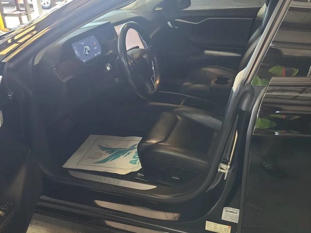 Used 2018 Tesla Model S 100D AWD/4WD image 5