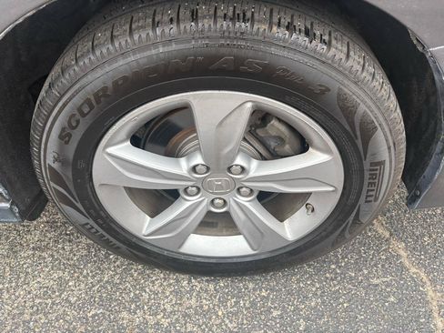 Used 2018 Honda Odyssey EX image 50