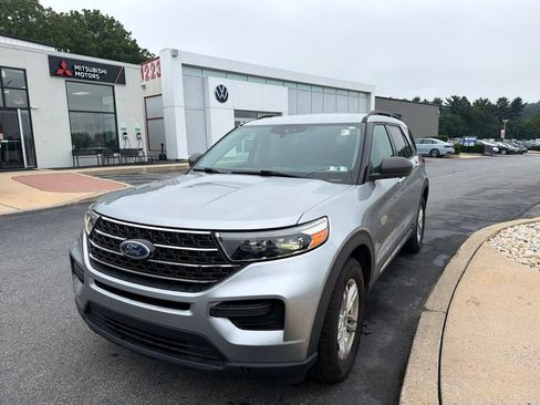 Used 2021 Ford Explorer XLT AWD/4WD image 1