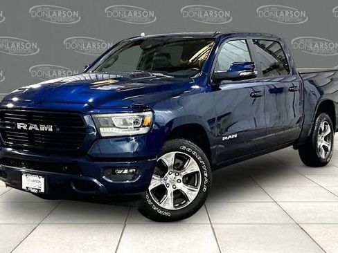 Used 2023 RAM 1500 Laramie AWD/4WD image 3