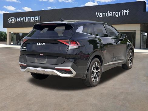 Used 2025 Kia Sportage EX image 12