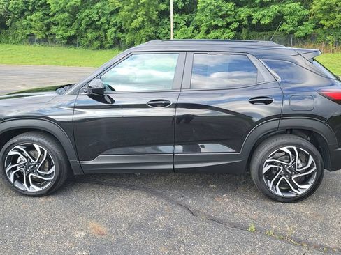 Used 2025 Chevrolet TrailBlazer RS w/ Convenience Package FWD image 7