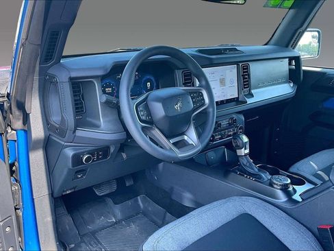Used 2025 Ford Bronco 2-Door AWD/4WD image 7