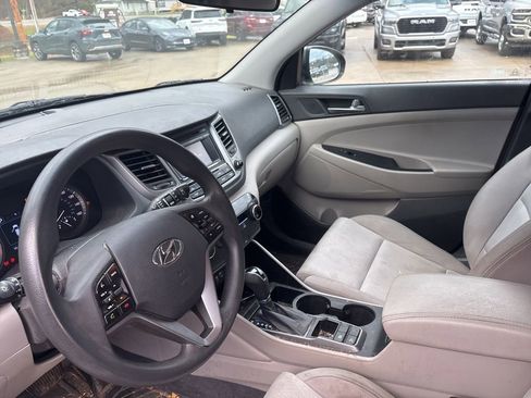 Used 2016 Hyundai Tucson SE w/ Option Group 02 image 11