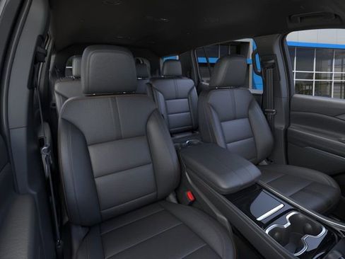 New 2026 Chevrolet Traverse High Country image 16