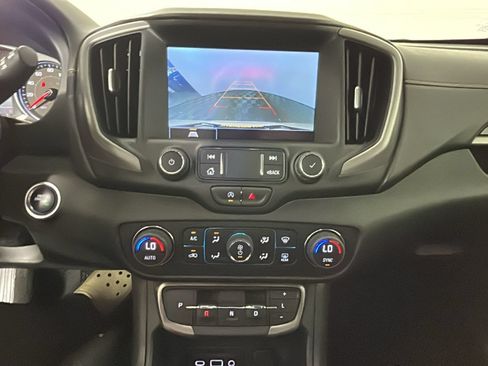 Used 2023 GMC Terrain AT4 AWD/4WD image 25
