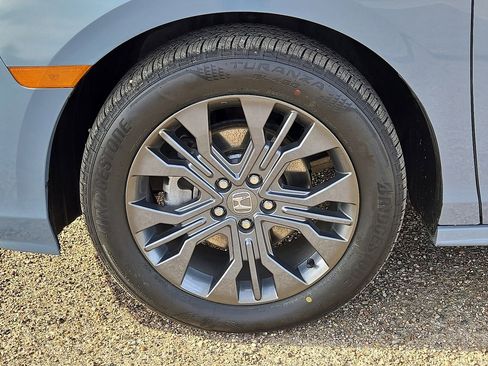 Used 2025 Honda Odyssey Touring image 10