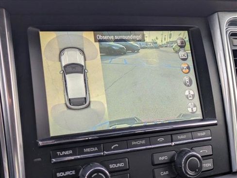 Used 2016 Porsche Macan Turbo image 14