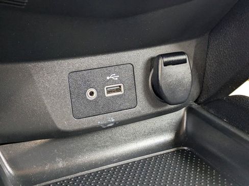 Used 2019 Nissan Rogue Sport SV image 25