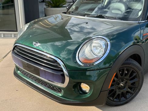 Used 2016 MINI Cooper 2-Door Hardtop image 2