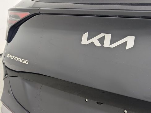 New 2026 Kia Sportage EX w/ EX Panorama Roof Package FWD image 8