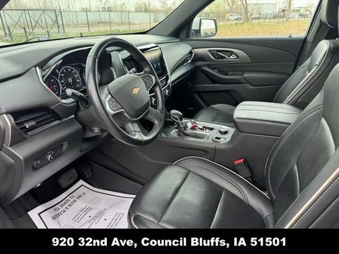 Used 2023 Chevrolet Traverse Premier AWD/4WD image 16