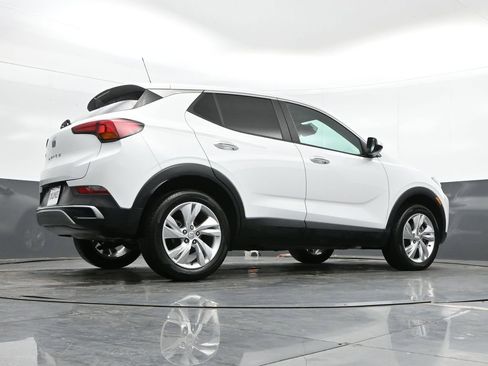 Used 2025 Buick Encore GX Preferred AWD/4WD image 37