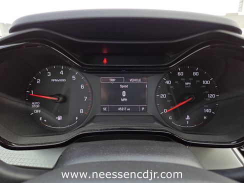 Used 2024 Chevrolet Trax LS w/ LS Convenience Package FWD image 10