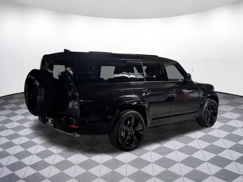 New 2026 Land Rover Defender 130 X-Dynamic SE AWD/4WD image 5
