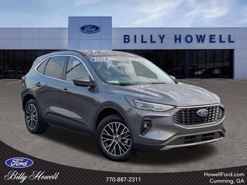 Used 2025 Ford Escape SE w/ PHEV Premium Package FWD image 1