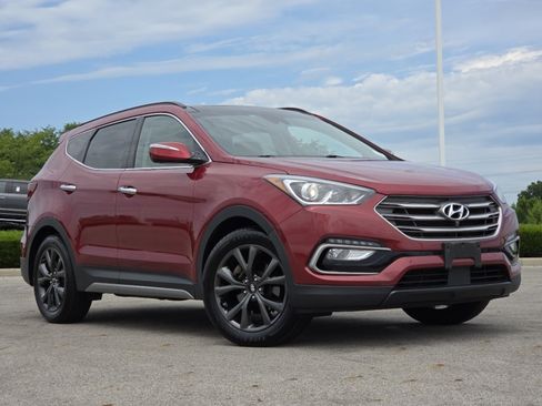Used 2017 Hyundai Santa Fe Sport w/ 2.0T Ultimate Tech Package 05 AWD/4WD image 2