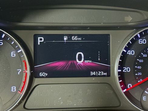 Used 2024 Kia Forte LXS image 19