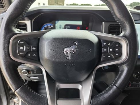 Used 2022 Ford Bronco Outer Banks AWD/4WD image 7