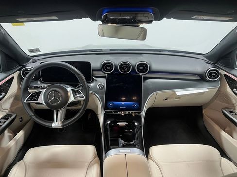 Used 2025 Mercedes-Benz C 300 4MATIC Sedan image 30