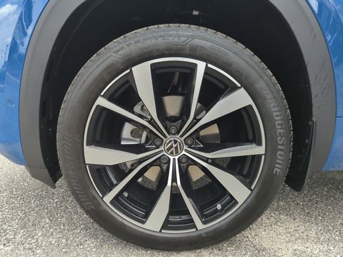 New 2026 Volkswagen Atlas Cross Sport SEL Premium R-Line image 48