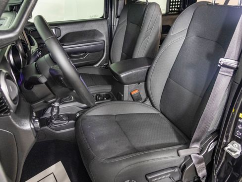 Used 2022 Jeep Wrangler Unlimited Sport AWD/4WD image 21