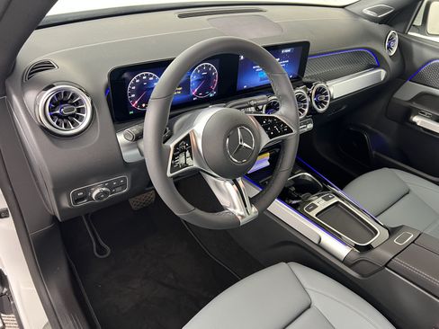 New 2026 Mercedes-Benz GLB 250 4MATIC image 18