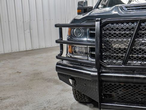 Used 2019 Chevrolet Silverado 3500 High Country w/ Duramax Plus Package image 45