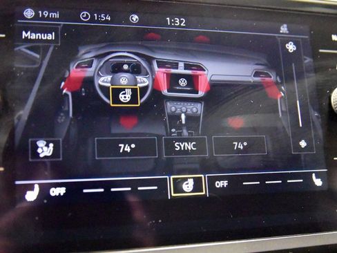 Used 2021 Volkswagen Tiguan SEL image 25