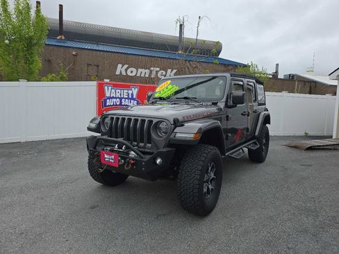 Used 2018 Jeep Wrangler Unlimited Rubicon w/ Dual Top Group AWD/4WD image 12