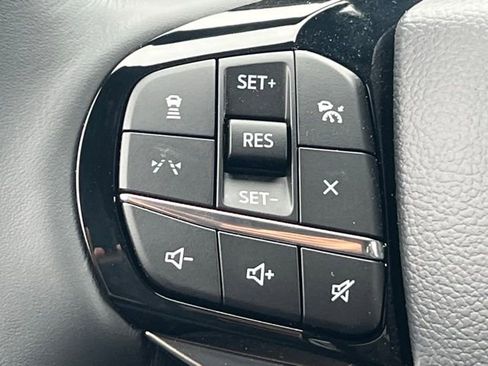 New 2026 Ford Explorer Platinum image 11