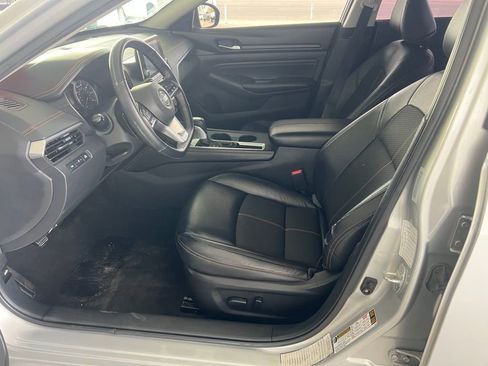 Used 2021 Nissan Altima 2.5 SR image 9