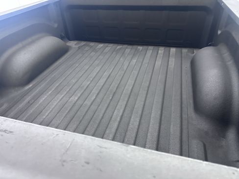 Used 2019 RAM 1500 Classic SLT w/ Luxury Group AWD/4WD image 20