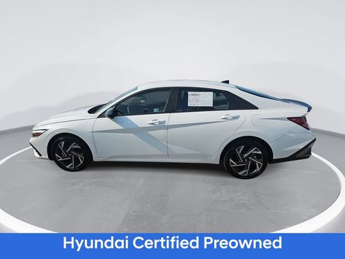 Certified 2025 Hyundai Elantra SEL FWD image 8