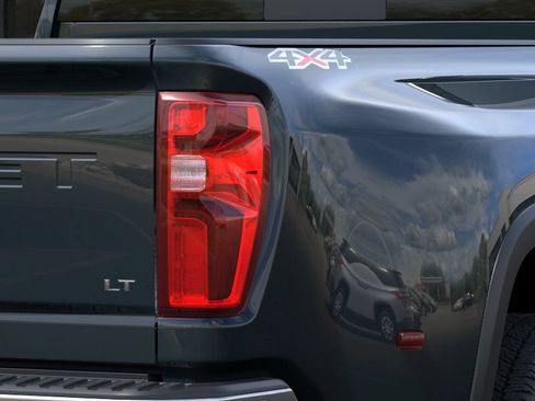 New 2026 Chevrolet Silverado 3500 LT w/ All Star Edition AWD/4WD image 12