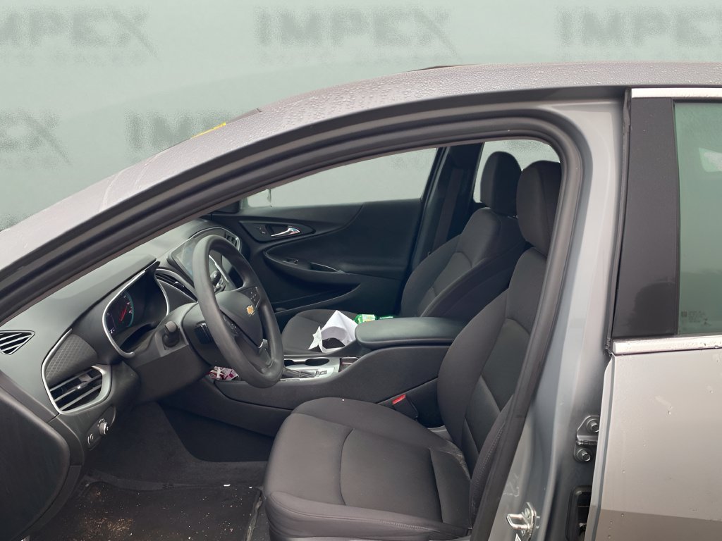 Used 2023 Chevrolet Malibu LS FWD image 9
