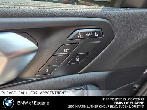 Used 2019 BMW X7 xDrive40i w/ Premium Package AWD/4WD image 29