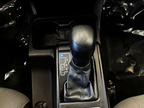 Used 2022 Toyota Tacoma SR image 21