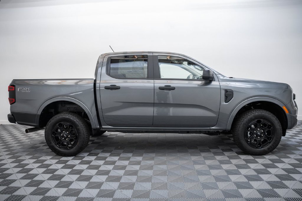 New 2026 Ford Ranger XLT w/ Equipment Group 301A High AWD/4WD image 4