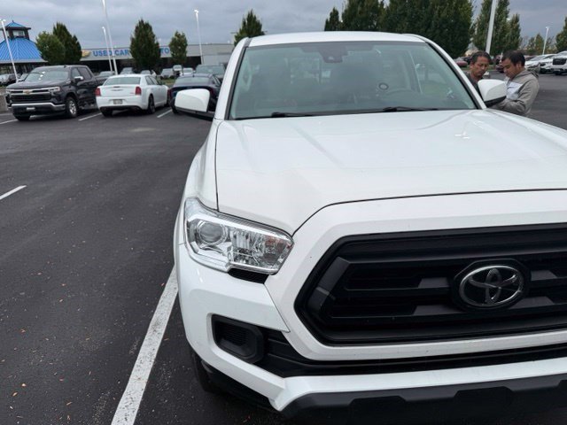 Used 2022 Toyota Tacoma SR AWD/4WD image 17
