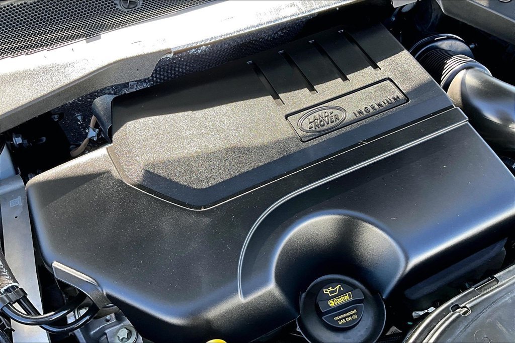Certified 2022 Land Rover Discovery Sport SE R-Dynamic AWD/4WD image 29