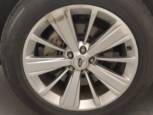 Used 2018 Ford Explorer Limited w/ Equipment Group 301A FWD image 31