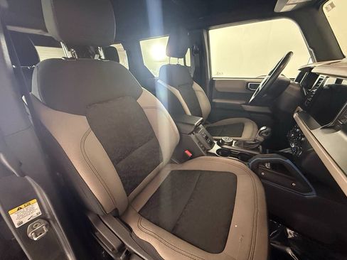 Used 2022 Ford Bronco Wildtrak AWD/4WD image 32